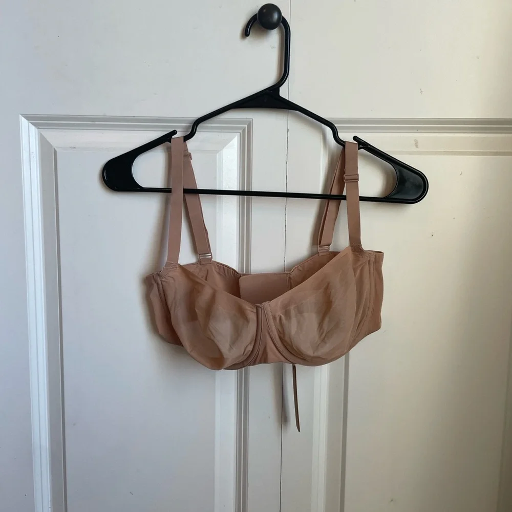 Skims Bra - Picture 2 of 5